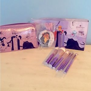 Essence Disney Villains Scar Ursula Limited Collection Brush Set + Bag new inbox